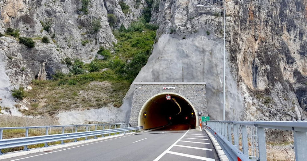 unde va fi construit cel mai lung tunel din romania